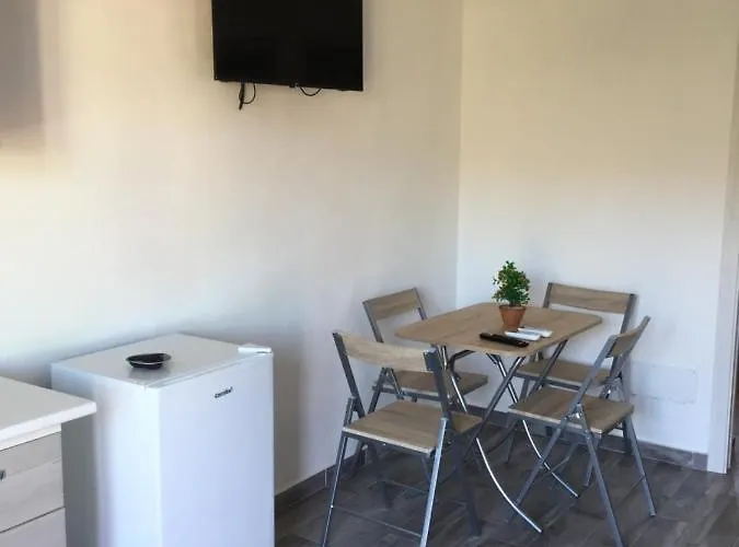 Sardegna Et Soleil In Appartement *